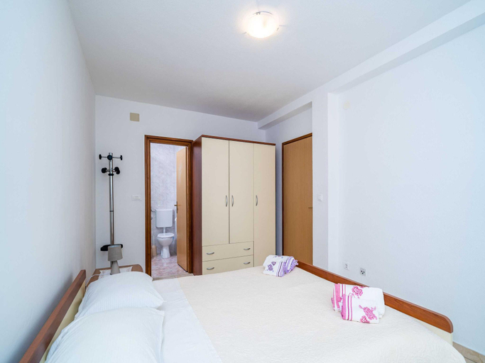 Bedroom 2, Apartments Zarac, Pojezerje