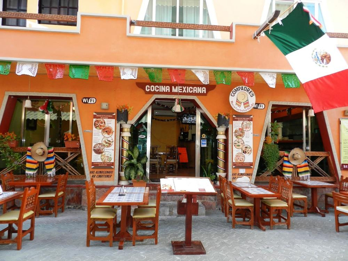 Food & Drinks 5, Hotel Bucaneros, Isla Mujeres