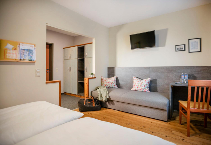 Bedroom 3, JUFA Hotel Eisenerzer Ramsau, Leoben