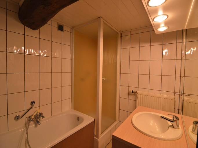 Others 5, Farm Stay with Sauna, Teuven, Limburg