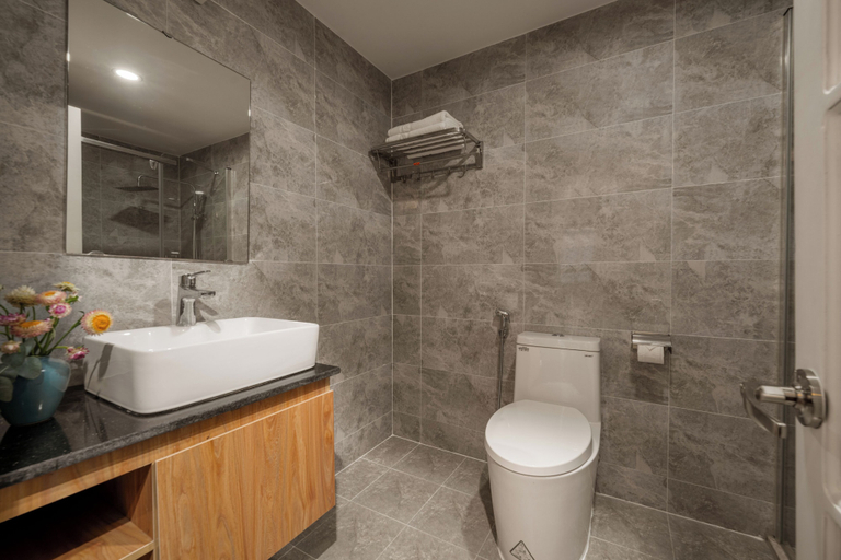 Bathroom 4, Rest Hotel & Apartment Riverside Da Nang, Da Nang