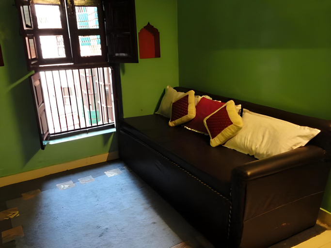 Others 3, Shiva Guest House, Chandauli