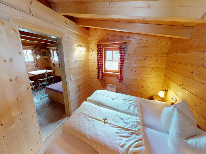 Bedroom 2, Chalet in Wildkogel near Ski Slopes, Zell am See