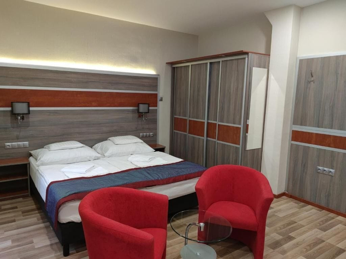 Bedroom 4, Fortuna Hotel, Miskolci