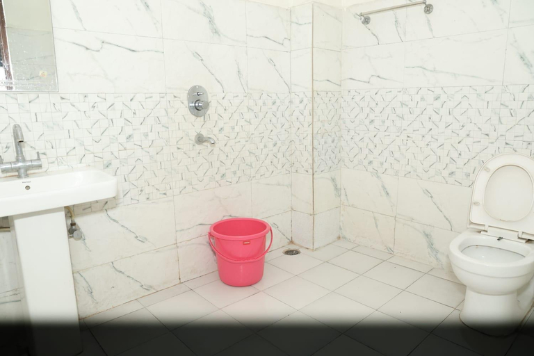 Bathroom 4, hotel mayur, Kurukshetra