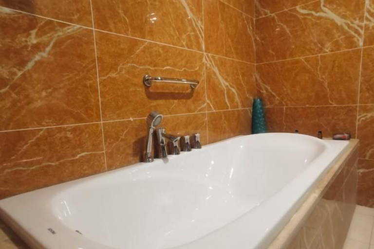 Bathroom 4, Guoneng Grand Hotel, Chongqing