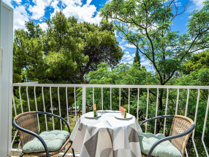 Others 4, Apartment  Rooms Papa - Premium Double or Twin Room with Balcony and Partial Sea View Soba 2, Župa Dubrovačka