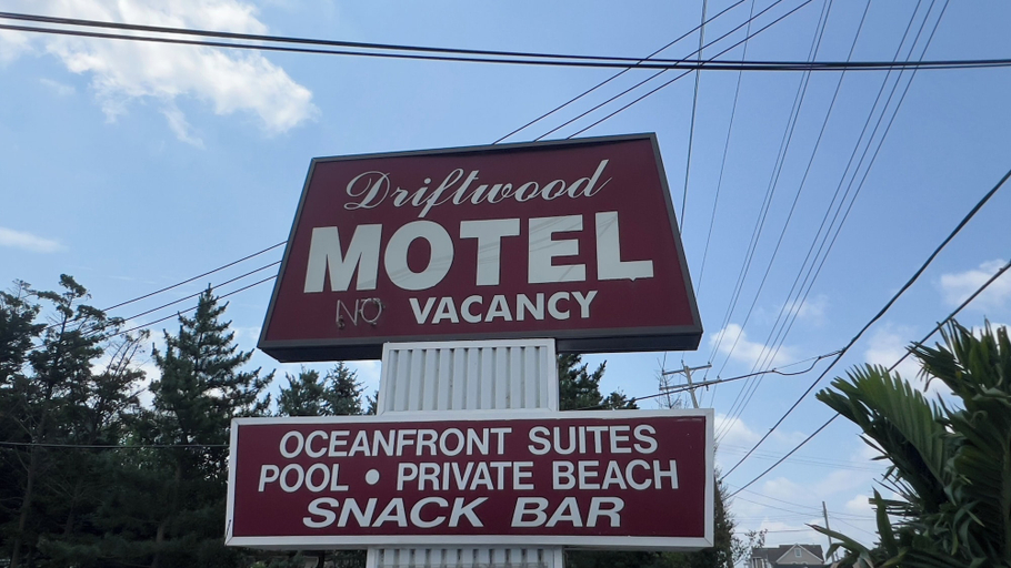 Exterior & Views, driftwood motel, Ocean