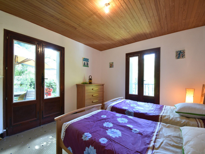 Bedroom 2, Charming Brittany Hideaway, Côtes-d'Armor