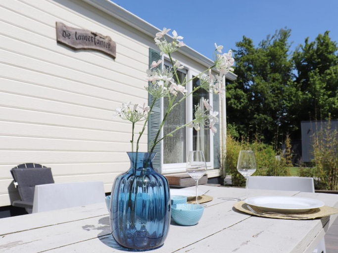 Others 2, Cottage in Grou with Water Sports Access, Boarnsterhim