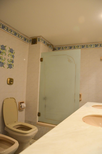 Bathroom 5, Algeciras, Pinamar