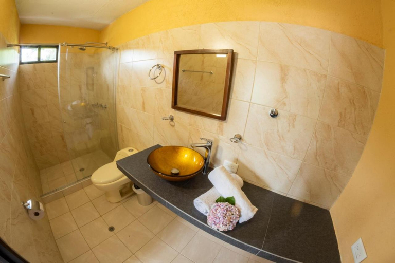 Bathroom 3, San Agustin Internacional Hotel, Isnos