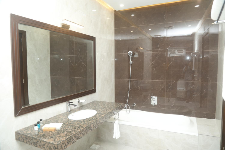 Bathroom 3, Swarg Hotel, Multan