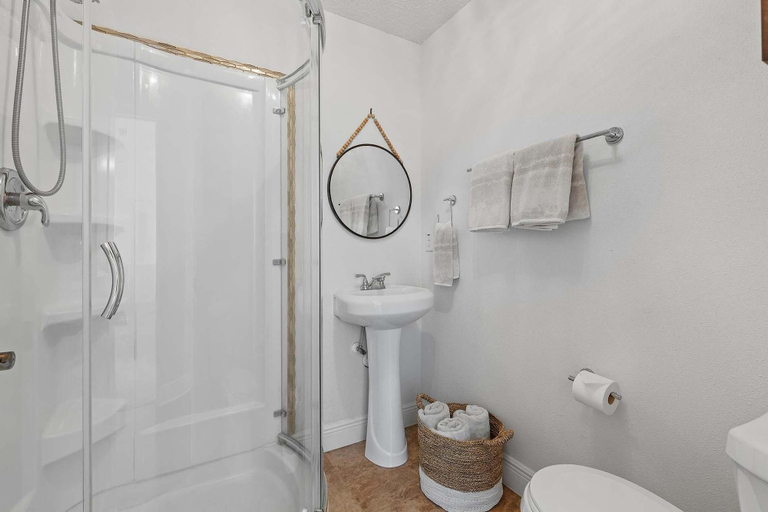 Bathroom 5, Casa Honu, Volusia