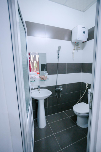 Bathroom 3, OPA HUE HOTEL, Huế