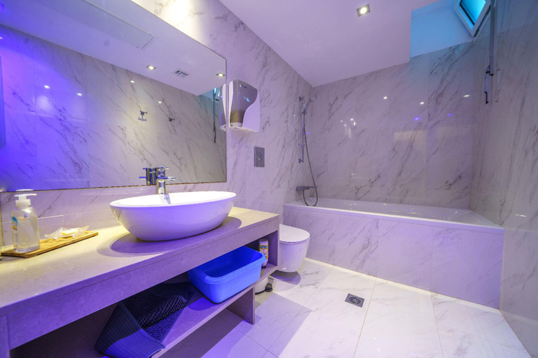 Bathroom 3, Elysian Suites, Crete