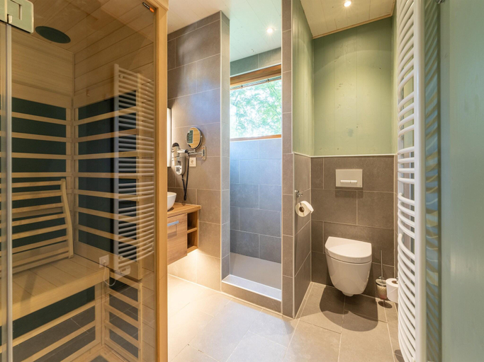 Bathroom, Rooftop Retreat with Sauna, Hainaut
