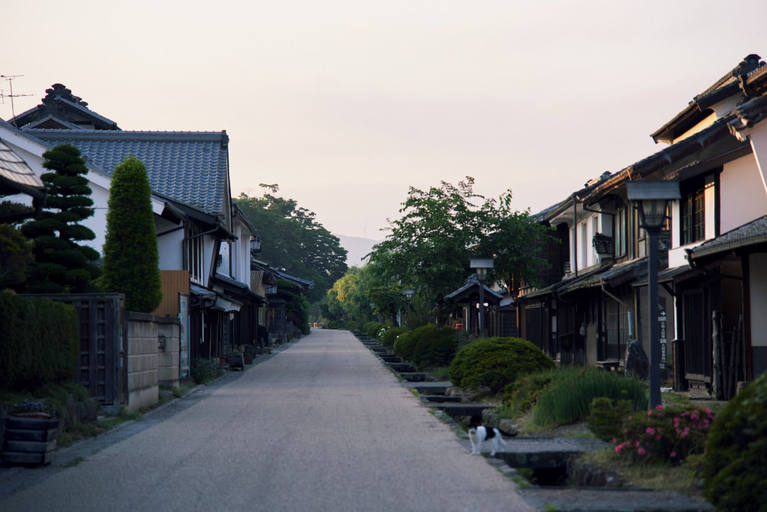 Others 5, Travel Stop UNNOWA, Tōmi