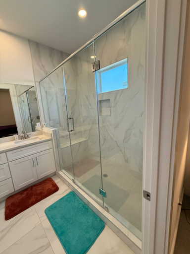 Bathroom 3, Luxe 3BR for Families Nurses and Group, Houston