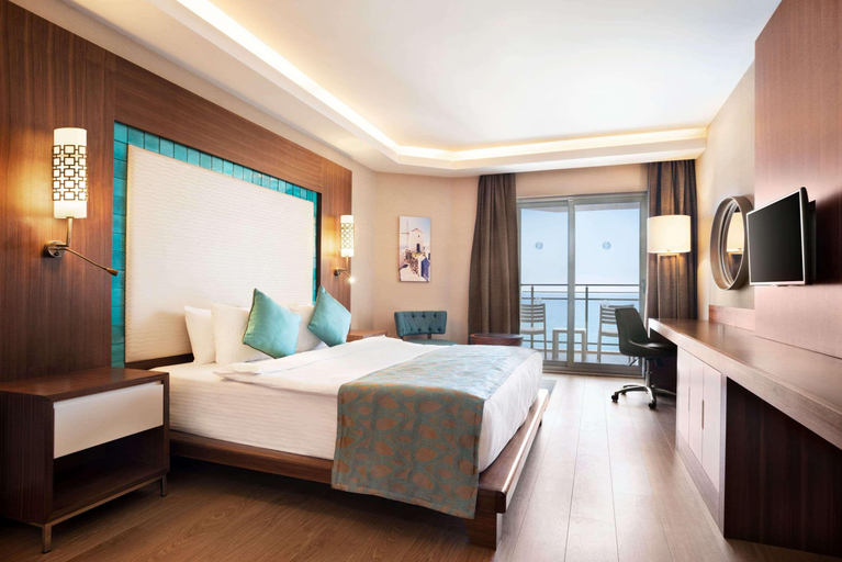 Bedroom 3, Ramada Hotel & Suites by Wyndham Kusadasi, Kuşadası