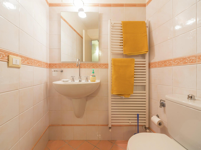 Bathroom 3, Mansion in Pescaglia near Tuscan Coast, Lucca