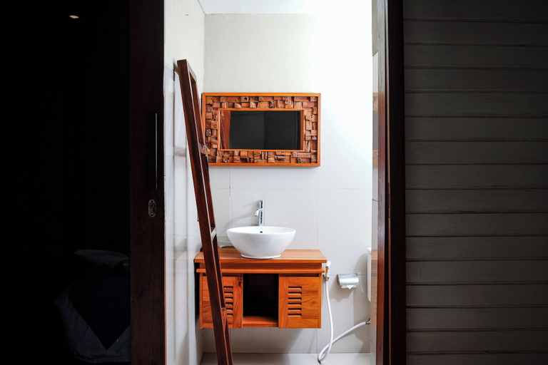 Bathroom 5, Sadev Resort, Lombok
