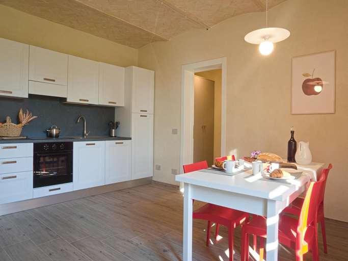 Others 5, Apartment in Tuscany near Florence, Pistoia