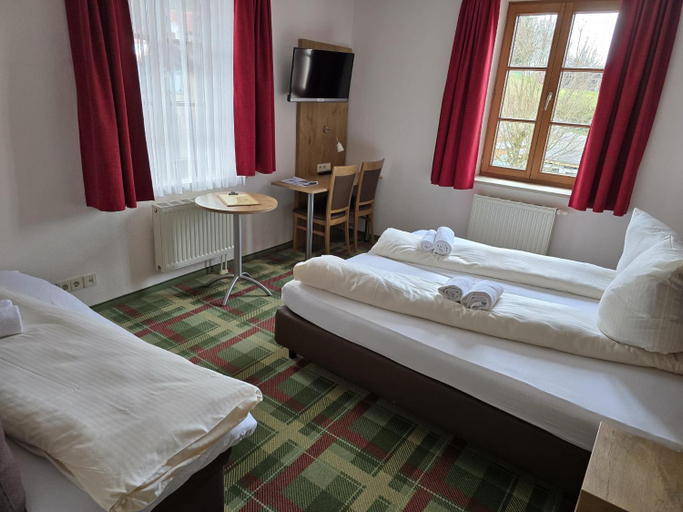 Bedroom 4, Gasthaus Kampenwand Bernau, Rosenheim