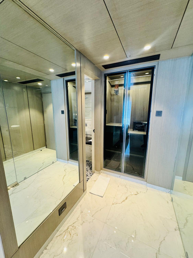 Bathroom 3, Instafeel Hotel, Thane