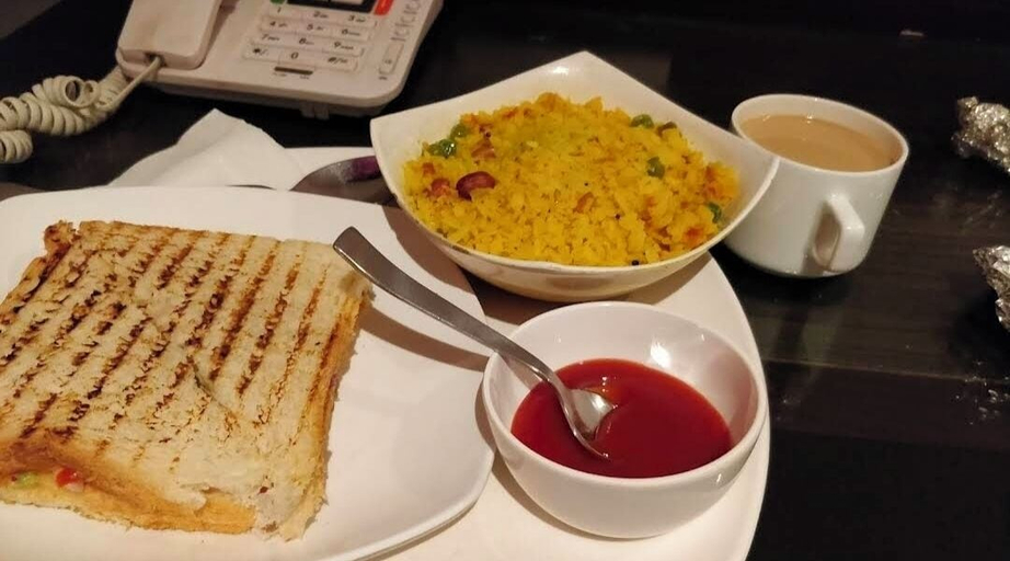 Food & Drinks 5, HOTEL FORTUNE BLUE, Sikar