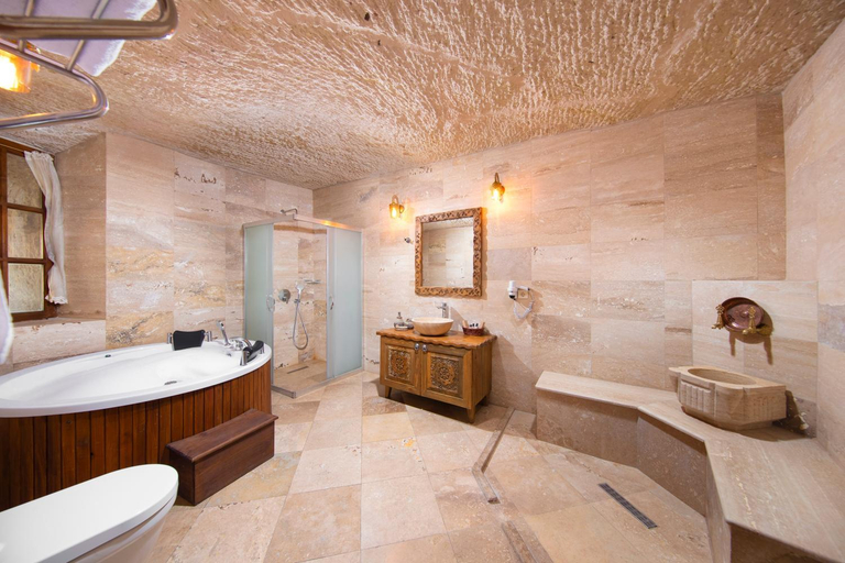 Bathroom 5, Portal Cappadocia, Ürgüp