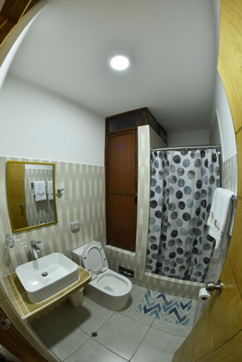 Bathroom 3, Hotel Golden Killa, Huaraz