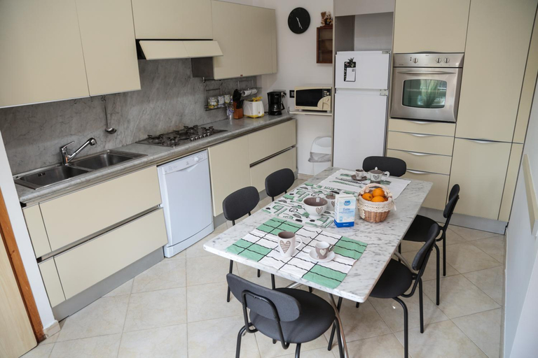 Others 4, Guest House Manara, Reggio Nell'Emilia