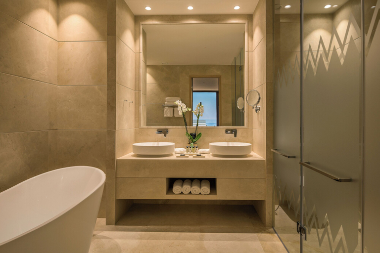 Bathroom 5, Cap St Georges Hotel & Resort