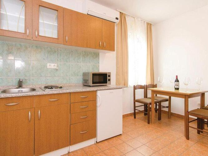 Others 3, Apartments Ciovo - Standard Two Bedroom Apartment A4, Okrug