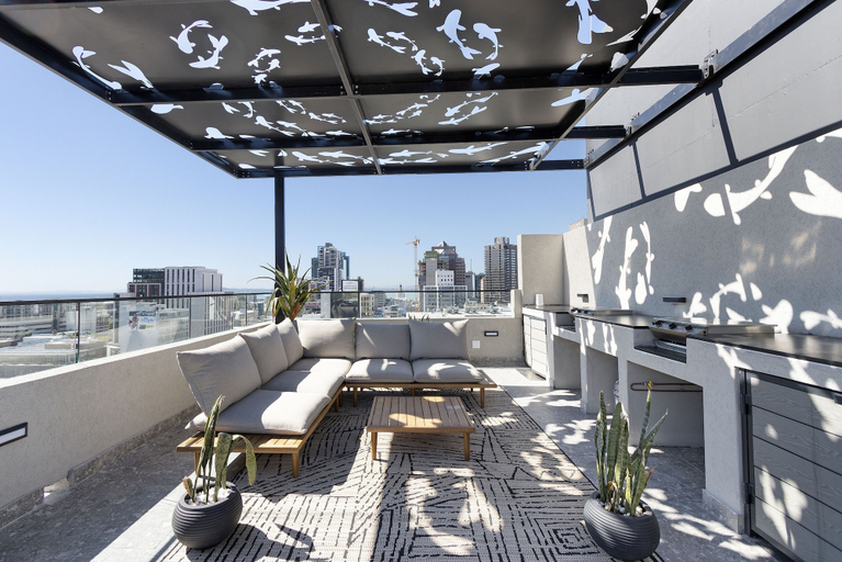 Others 5, The Tokyo 701, City of Cape Town