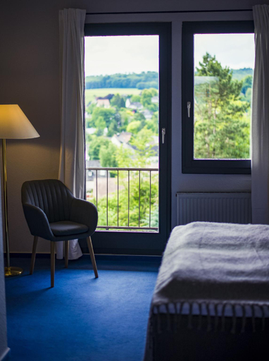 Bedroom 3, Schlosshotel & Himmelreich Braunfels, Lahn-Dill-Kreis
