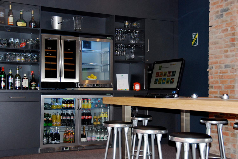 Food & Drinks 5, ibis Styles Roanne Centre Gare, Loire
