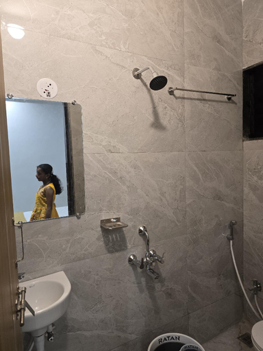 Bathroom 2, Vivanta Inn Lodge, Solapur, Solapur