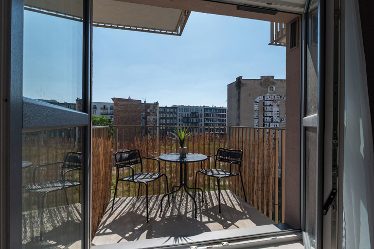 Others 2, RentPlanet - Apartament Ptasia, Środa Śląska