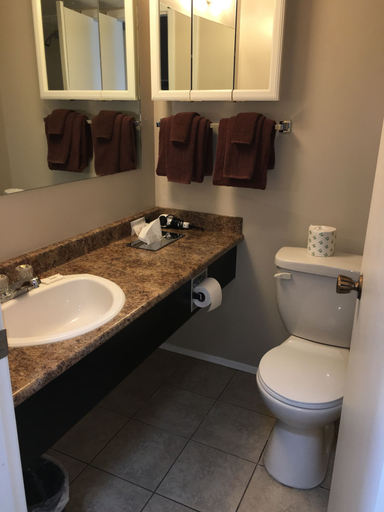 Bathroom 4, Motel 6 Merritt BC, Thompson-Nicola