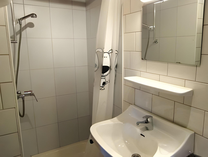 Bathroom 3, Cozy Forest Chalet Escape, Liège