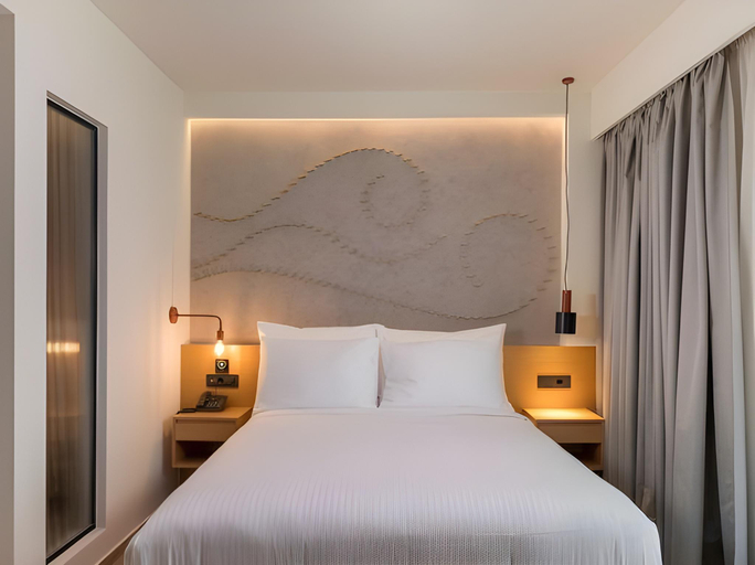 Bedroom 3, Hyperion City Hotel & Spa, Crete