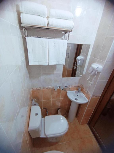 Bathroom 5, Gold Camel Registan, Samarkand