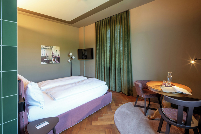 Bedroom 2, Aare Lodge Attisholz Self Check-in, Wasseramt