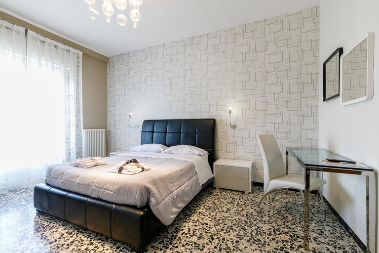 Bedroom 3, La Locomotiva Rooms, Ancona