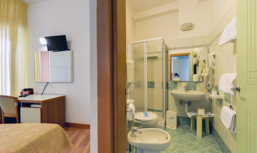 Bathroom 5, Margareth, Rimini