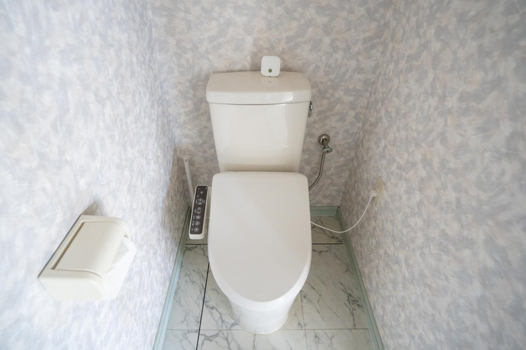 Bathroom, Marina Bay Toya, Yomitan