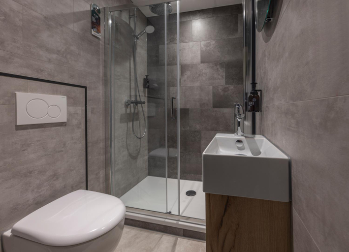 Bathroom 4, Fletcher Hotel-Restaurant Mooi Veluwe, Putten