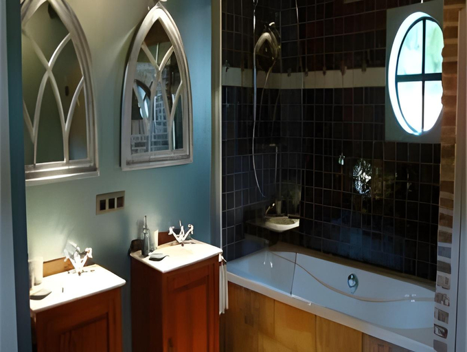 Bathroom 4, Ensenada Boutique Hotel, Sluis